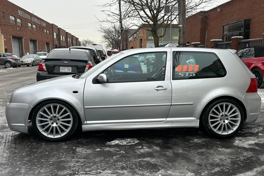2004 Volkswagen R32 Mk4 - Image 3 of 31