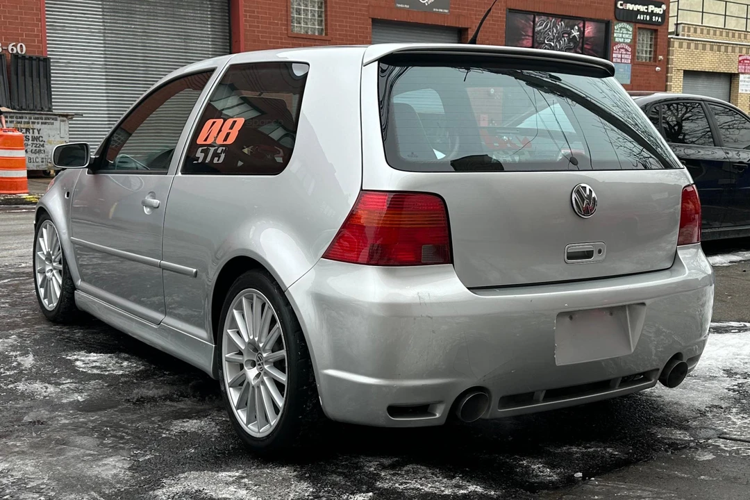 2004 Volkswagen R32 Mk4 - Image 4 of 31