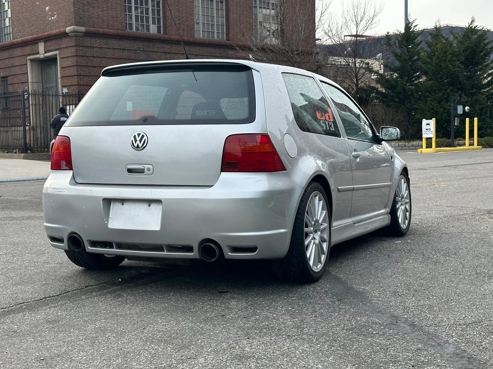 2004 Volkswagen R32 Mk4 - Image 9 of 31