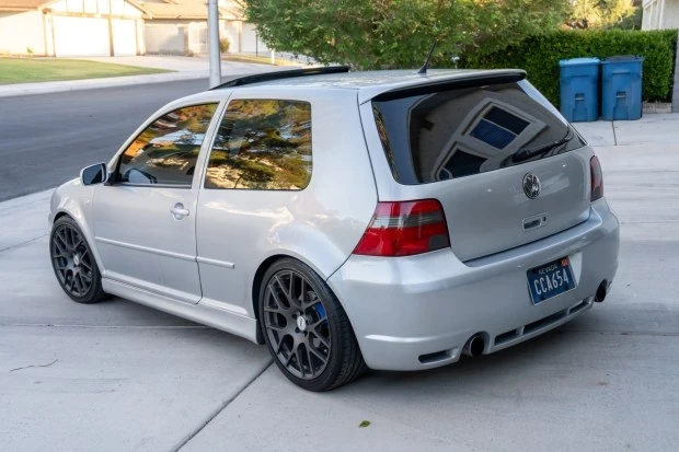 2004 Volkswagen R32 Mk4 - Image 2 of 8