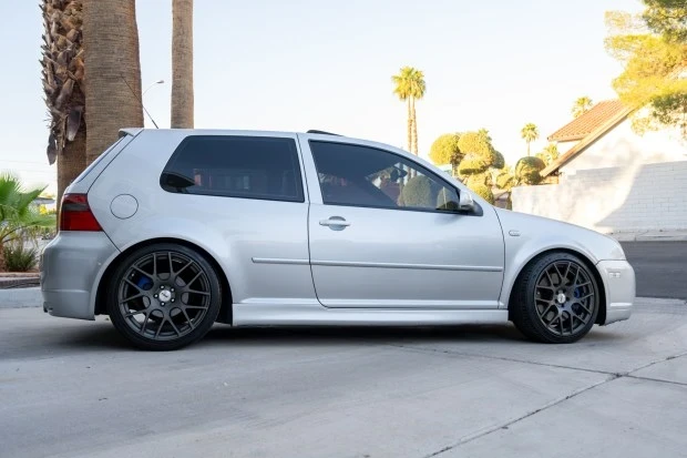 2004 Volkswagen R32 Mk4 - Image 3 of 8