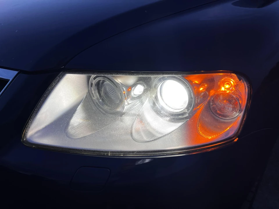 2004 Volkswagen Touareg - Image 13 of 31