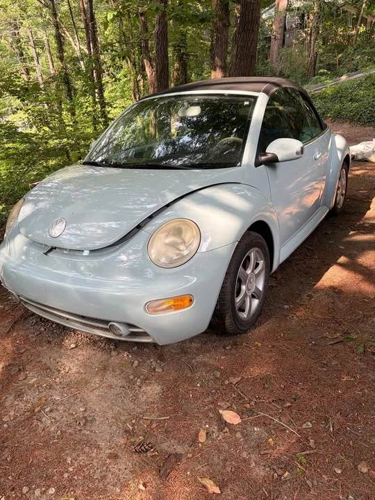 2004 Volkswagen New Beetle - Image 4 of 10
