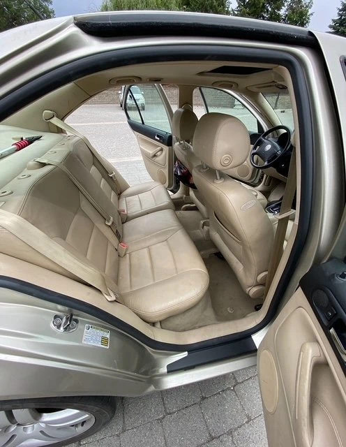 2004 Volkswagen A4 Jetta - Image 7 of 11