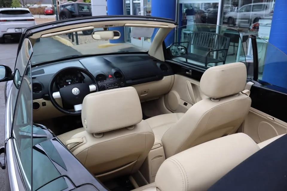 2004 Volkswagen New Beetle - Image 14 of 17