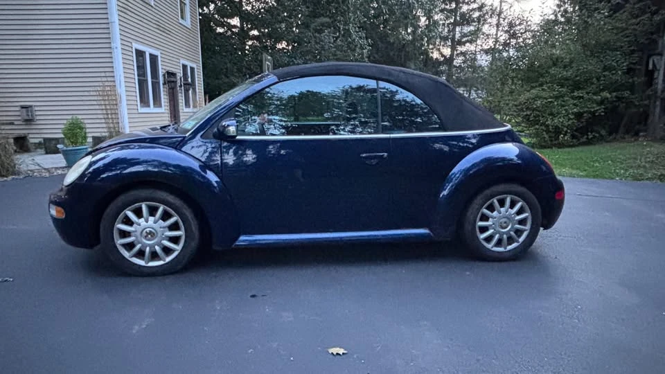 2004 Volkswagen New Beetle - Image 2 of 5