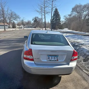 2004 Volvo 240 Sedan