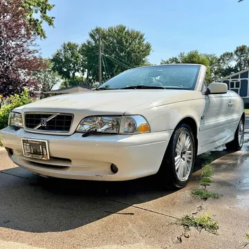 2004 Volvo C70 Convertible 2D