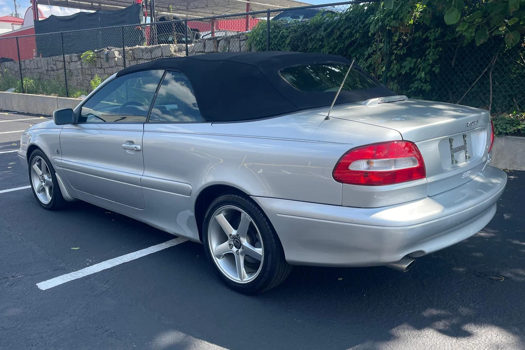 2004 Volvo C70 1st Gen - Image 4 of 31