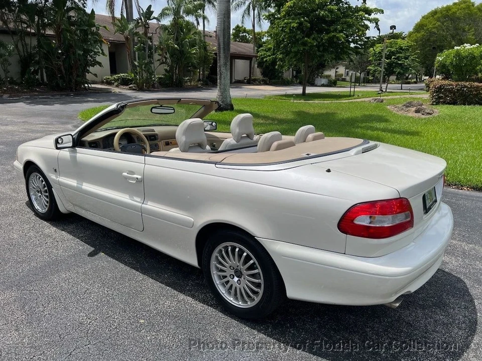 2004 Volvo C70 1st Gen - Image 3 of 12