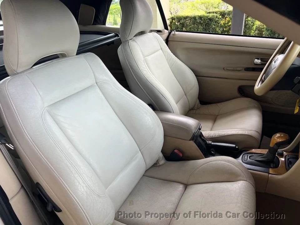 2004 Volvo C70 1st Gen - Image 10 of 12