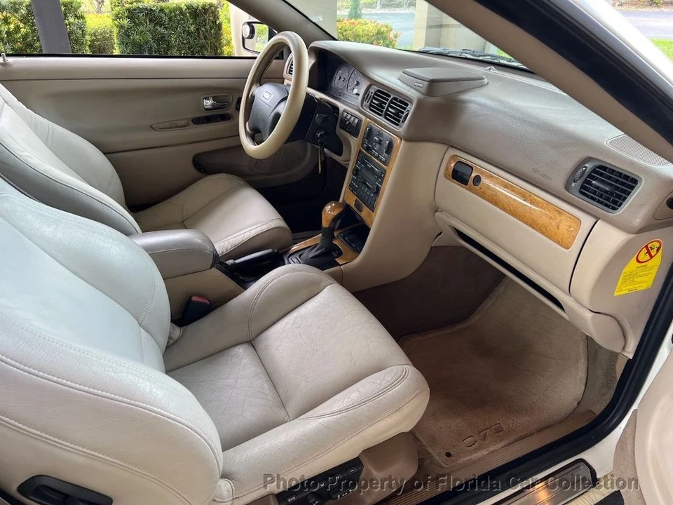 2004 Volvo C70 1st Gen - Image 9 of 12