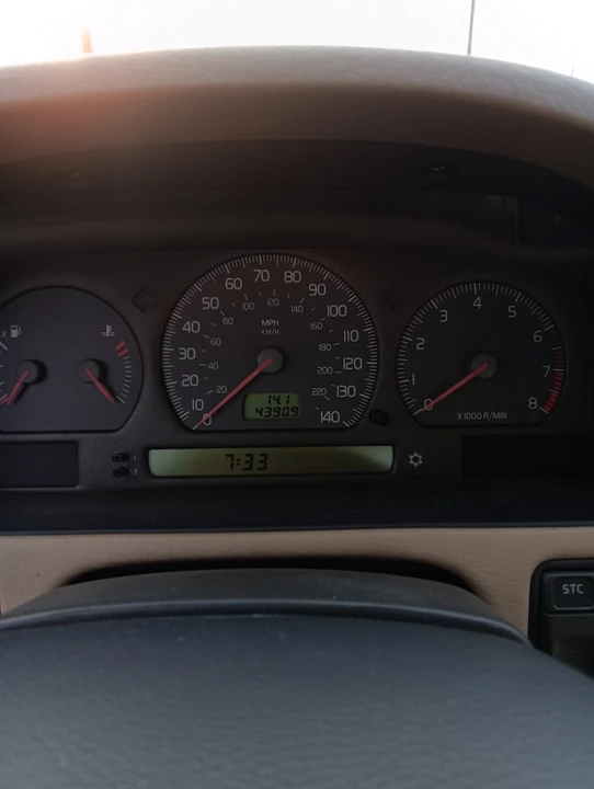 2004 Volvo C70 1st Gen - Image 12 of 13