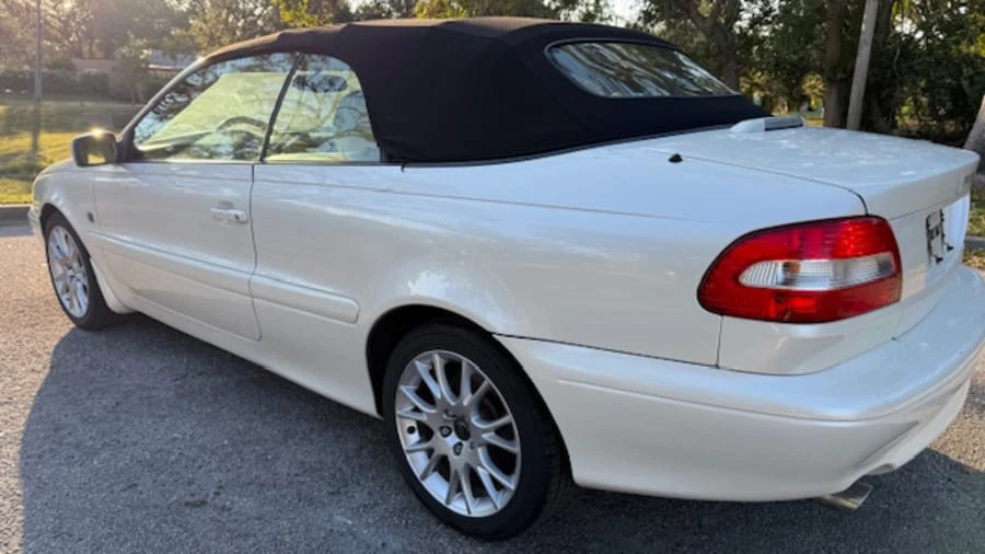 2004 Volvo C70 1st Gen - Image 8 of 13