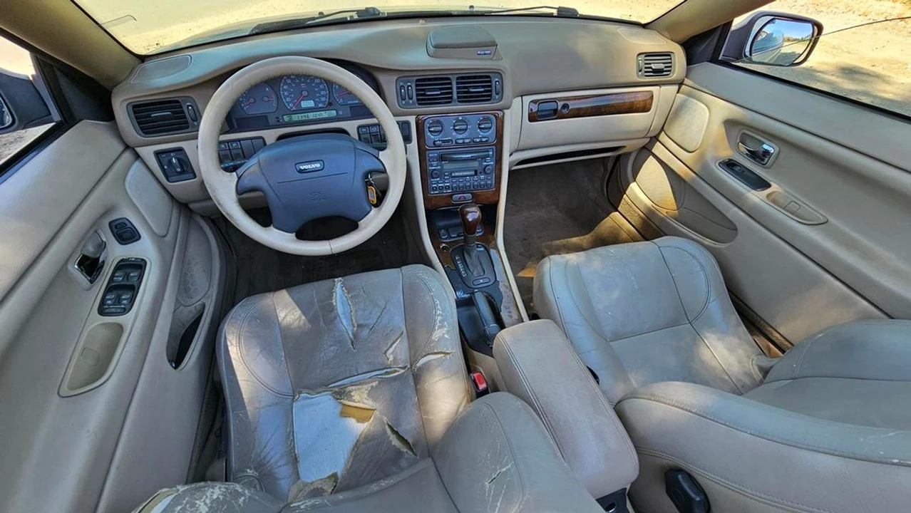 2004 Volvo C70 1st Gen - Image 8 of 31