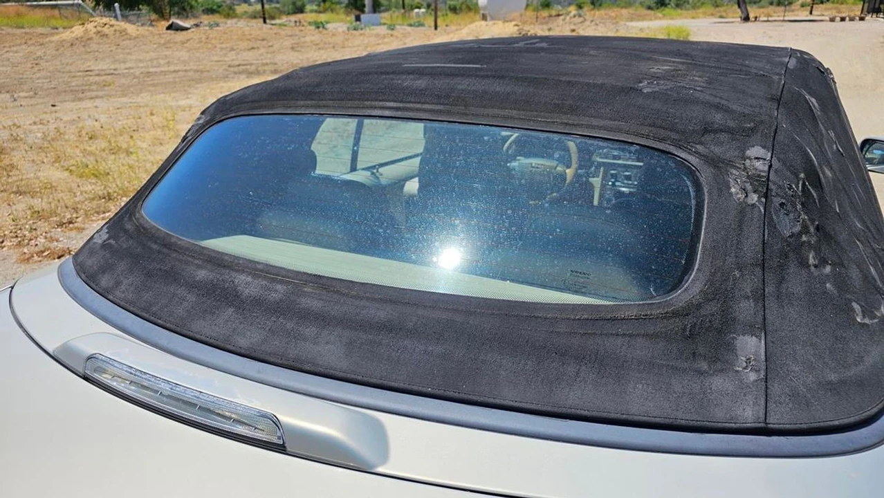 2004 Volvo C70 1st Gen - Image 29 of 31