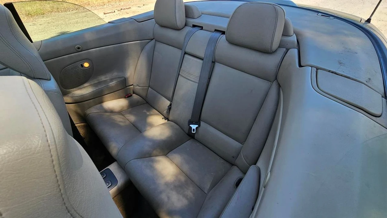 2004 Volvo C70 1st Gen - Image 16 of 31