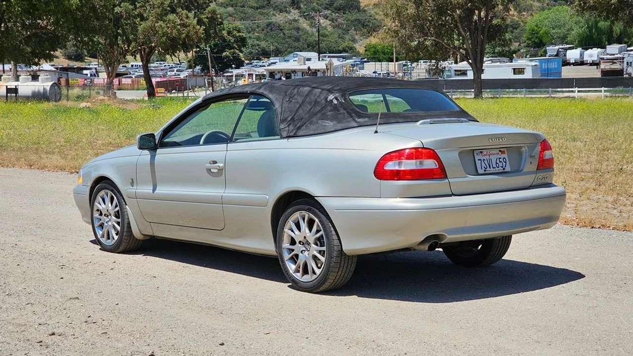 2004 Volvo C70 1st Gen - Image 6 of 31