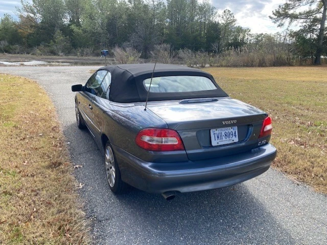 2004 Volvo C70 1st Gen - Image 2 of 6