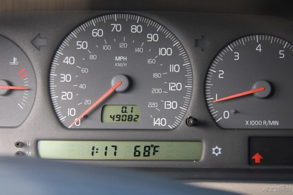 2004 Volvo C70 1st Gen - Image 14 of 21