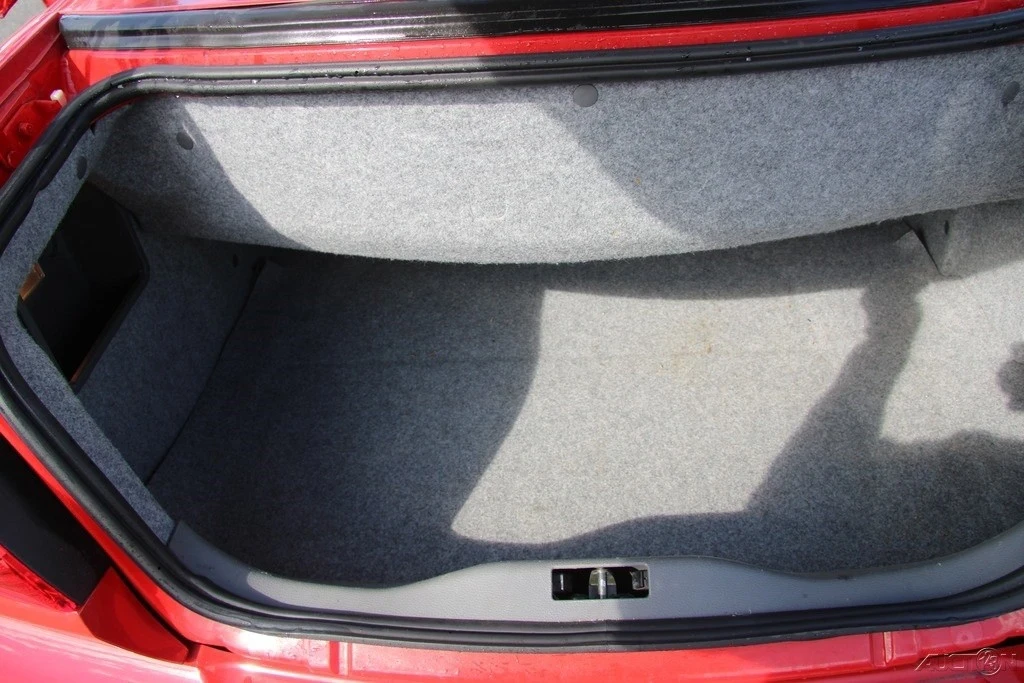 2004 Volvo C70 1st Gen - Image 18 of 21