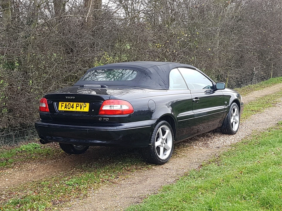 2004 Volvo C70 1st Gen - Image 6 of 8