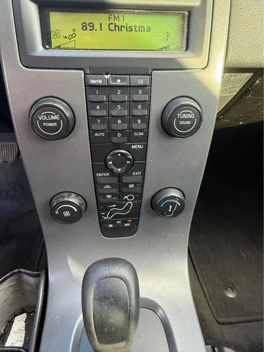 2004 Volvo S40 1st Gen - Image 2 of 11