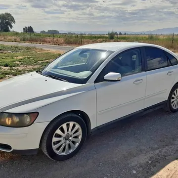 2004 Volvo S40 2.4i Sedan
