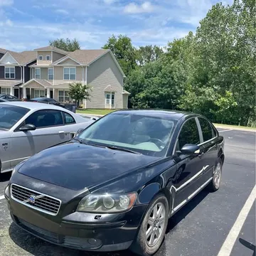 2004 Volvo S40 T5 Sedan 4D