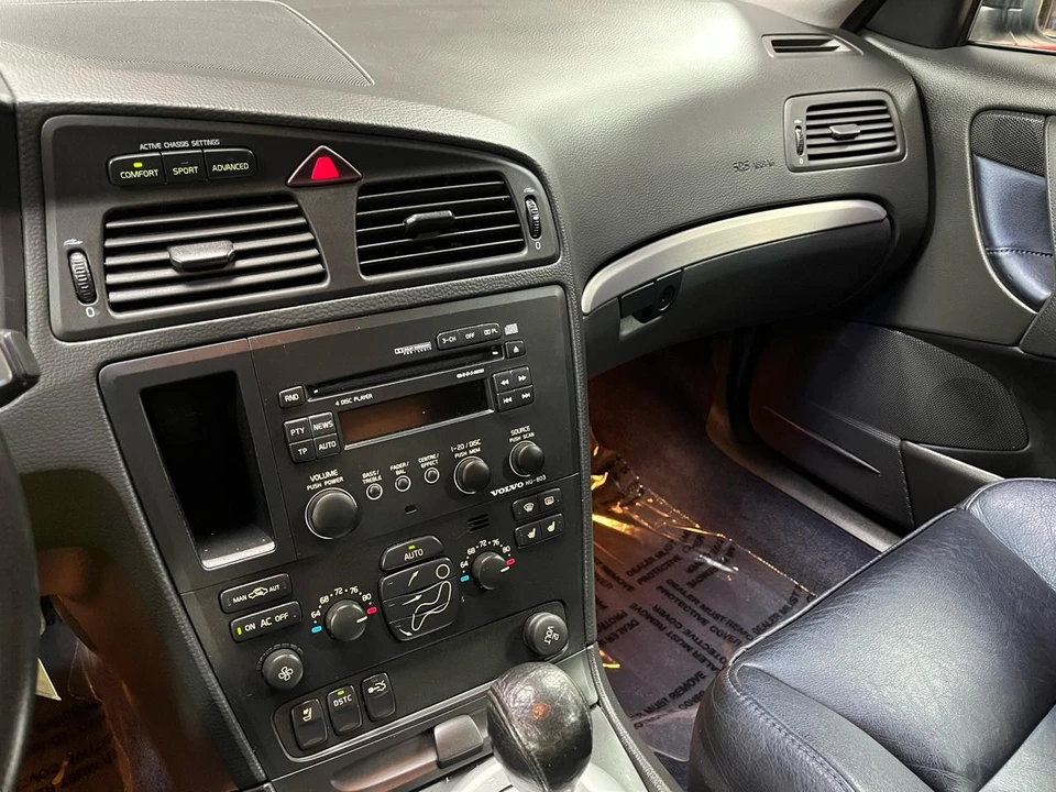 2004 Volvo S60 R 1st Gen - Image 17 of 31