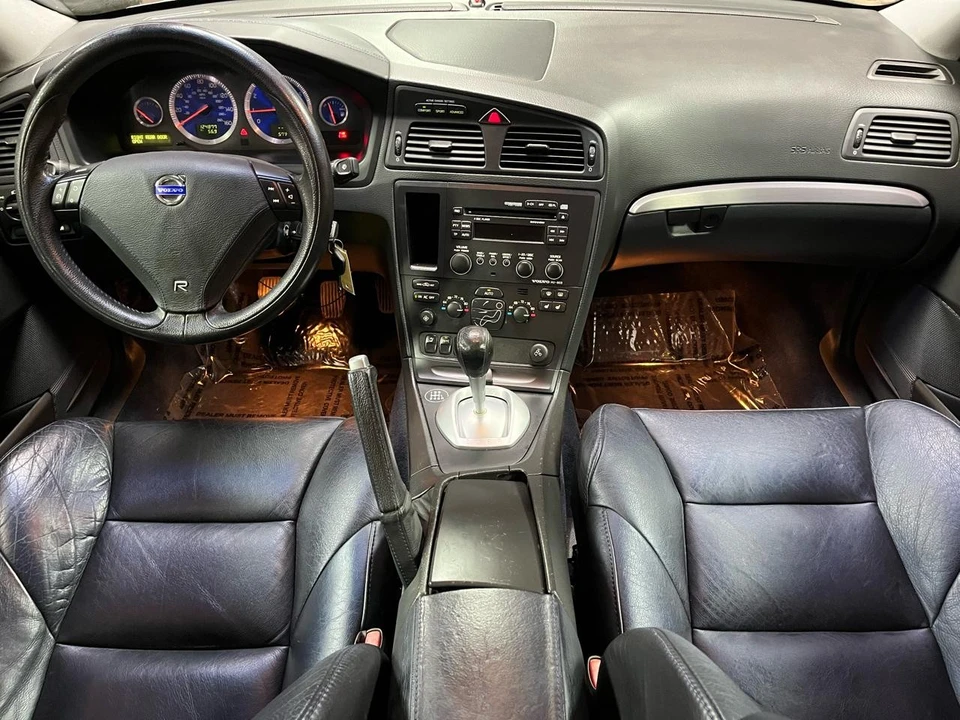 2004 Volvo S60 R 1st Gen - Image 9 of 31