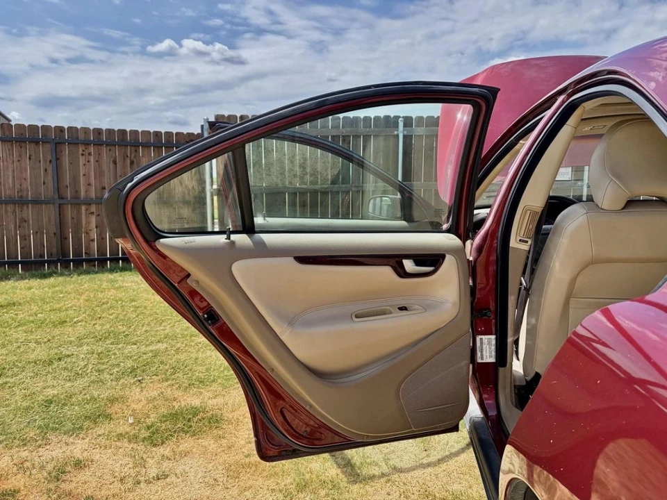 2004 Volvo S60 1st Gen - Image 19 of 24