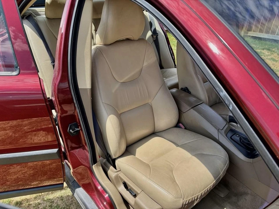 2004 Volvo S60 1st Gen - Image 17 of 24
