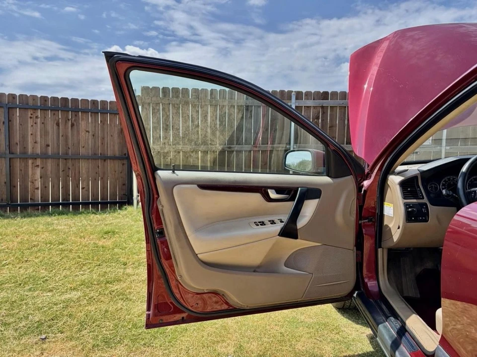 2004 Volvo S60 1st Gen - Image 8 of 24