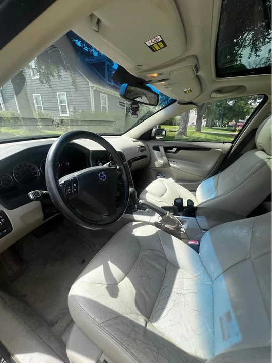 2004 Volvo S60 1st Gen - Image 5 of 9