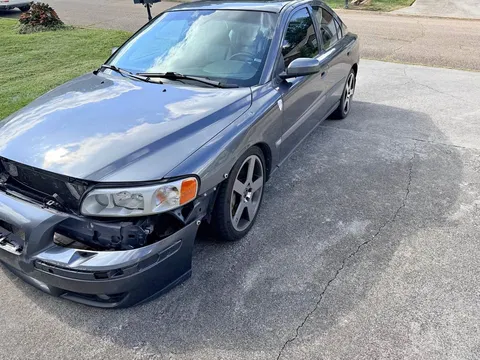 2004 Volvo S60 R Sedan 4D