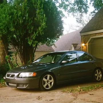 2004 Volvo S60 R Sedan
