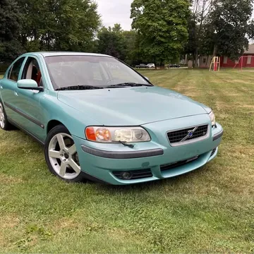2004 Volvo S60 R Sedan 4D