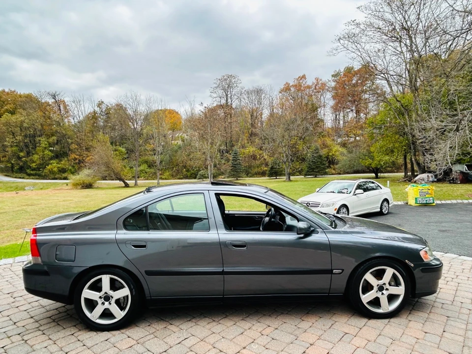 2004 Volvo S60 R 1st Gen - Image 16 of 21