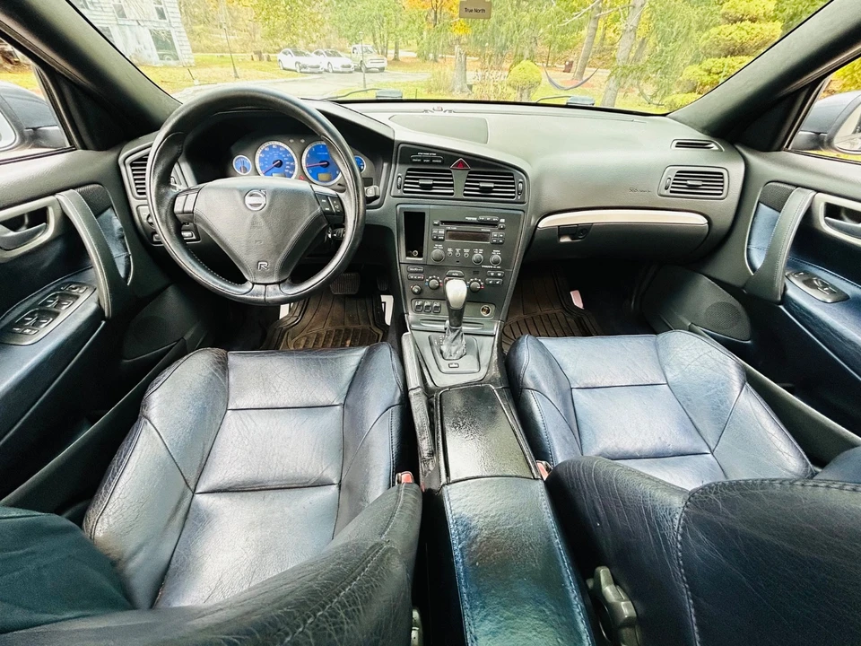 2004 Volvo S60 R 1st Gen - Image 2 of 21