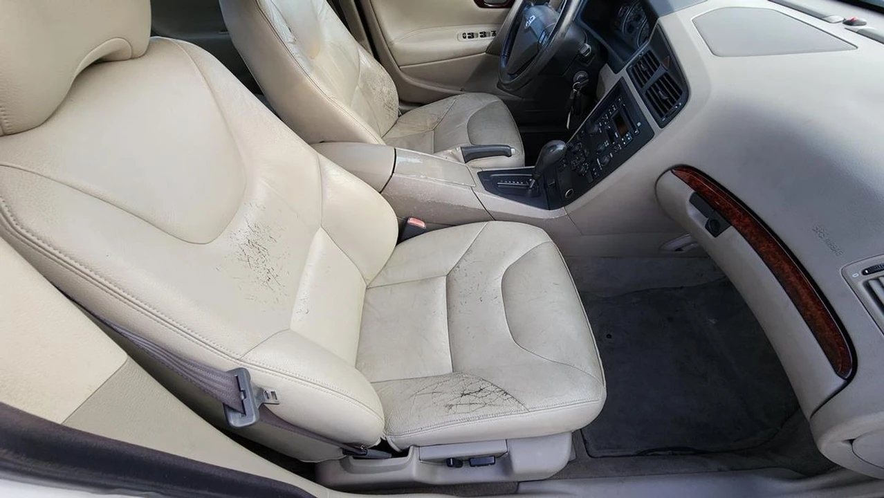 2004 Volvo S60 1st Gen - Image 15 of 30
