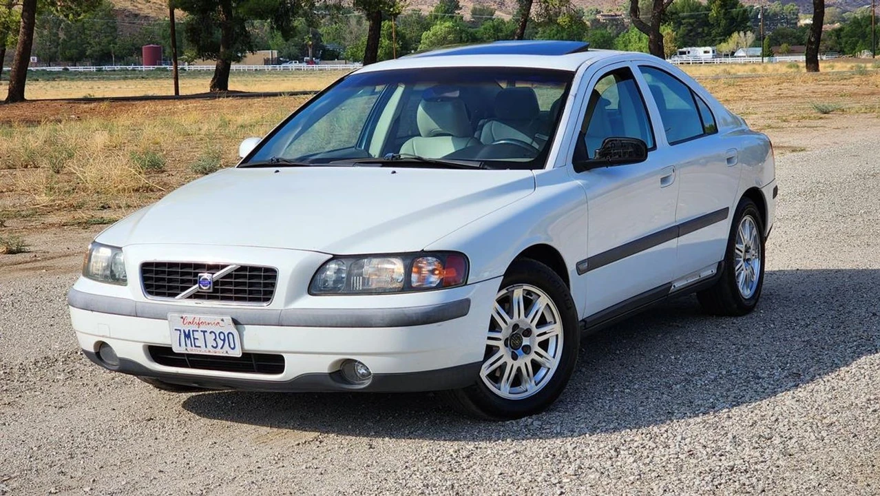 2004 Volvo S60 1st Gen - Image 5 of 30