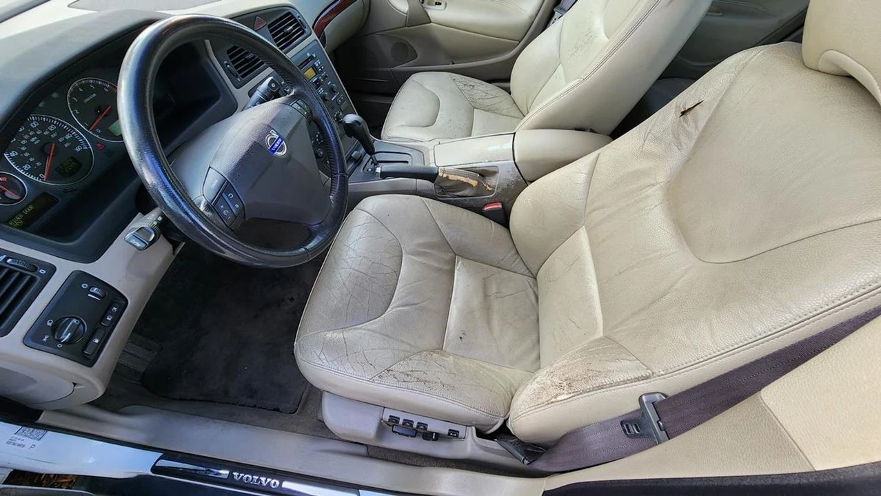 2004 Volvo S60 1st Gen - Image 14 of 30