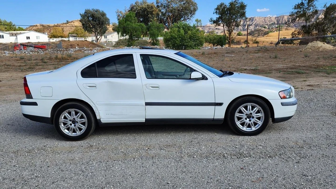 2004 Volvo S60 1st Gen - Image 13 of 30