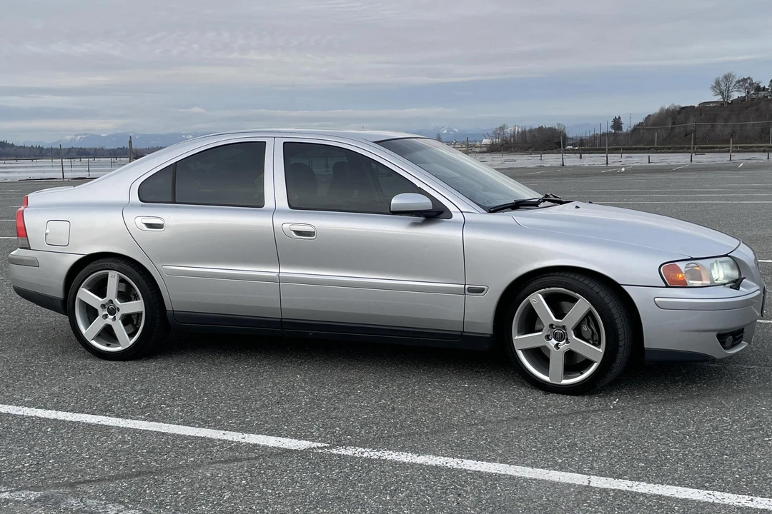 2004 Volvo S60 R 1st Gen - Image 15 of 16