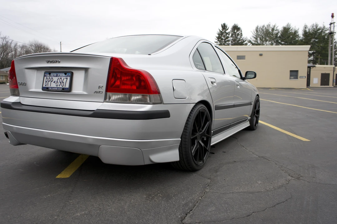 2004 Volvo S60 R 1st Gen - Image 17 of 31