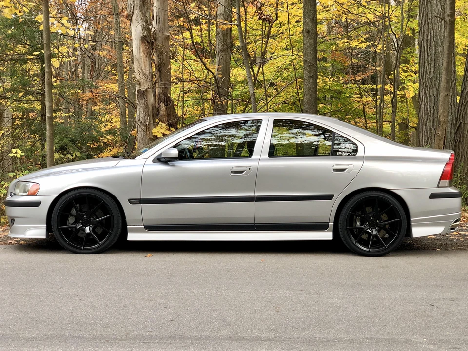 2004 Volvo S60 R 1st Gen - Image 9 of 31
