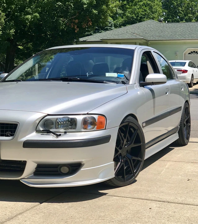 2004 Volvo S60 R 1st Gen - Image 25 of 31