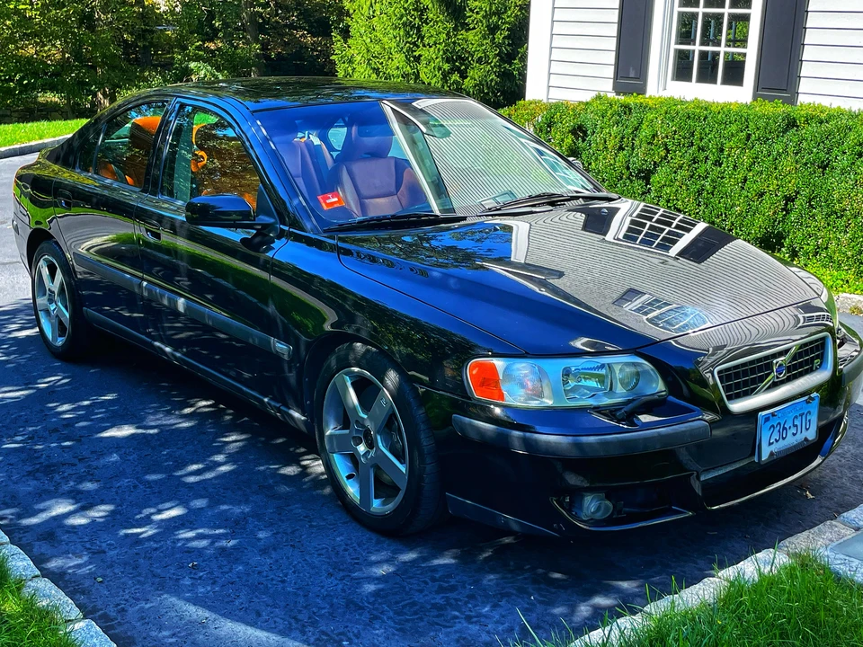 2004 Volvo S60 R 1st Gen - Image 17 of 31