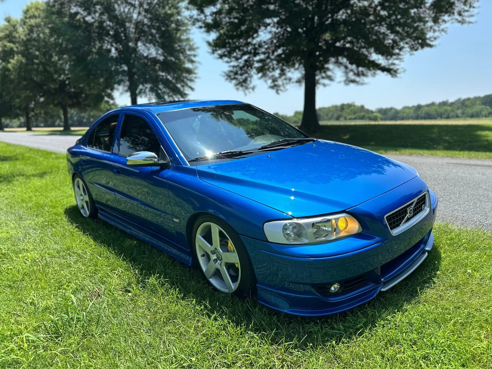 2004 Volvo S60 R 1st Gen - Image 16 of 31